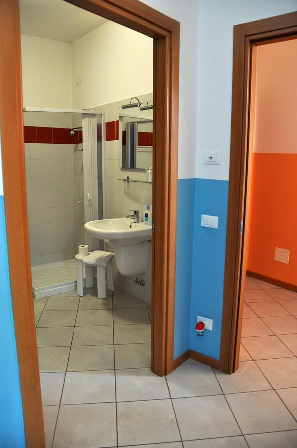 Oggiono Ostello Residenza Molinatto מראה חיצוני תמונה