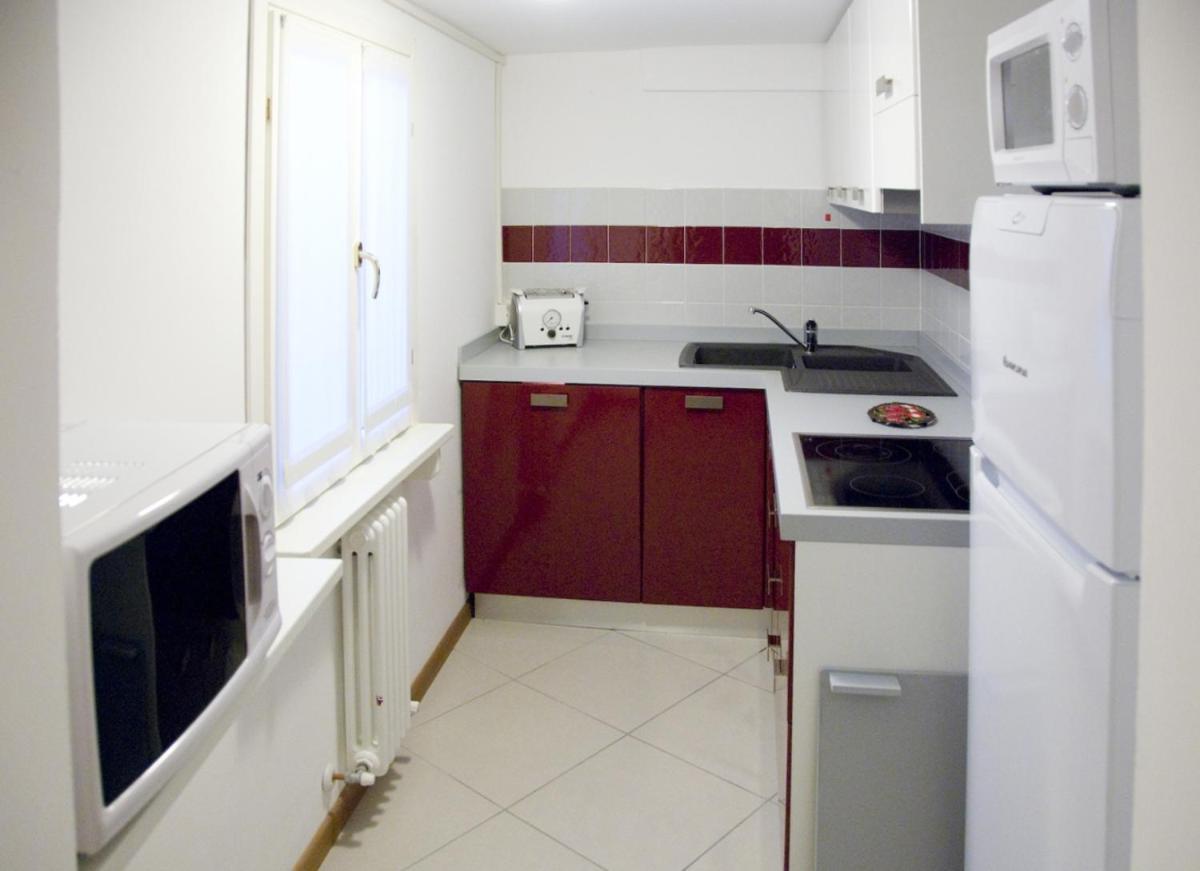 Oggiono Ostello Residenza Molinatto מראה חיצוני תמונה